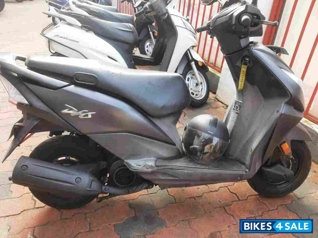 Matt Axis Grey Metallic Honda Dio
