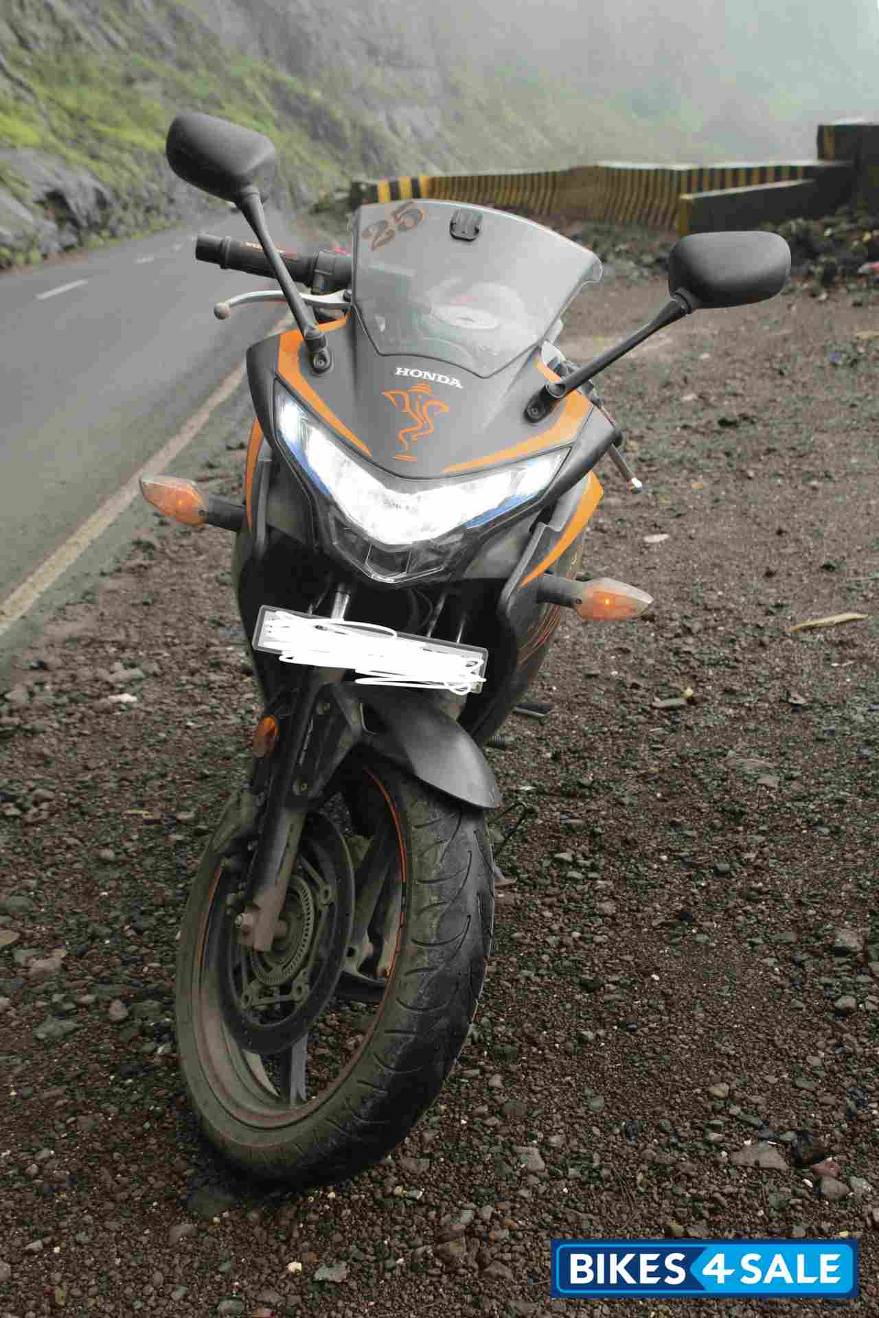 Mat Axis Gray Metall Honda CBR 250R ABS