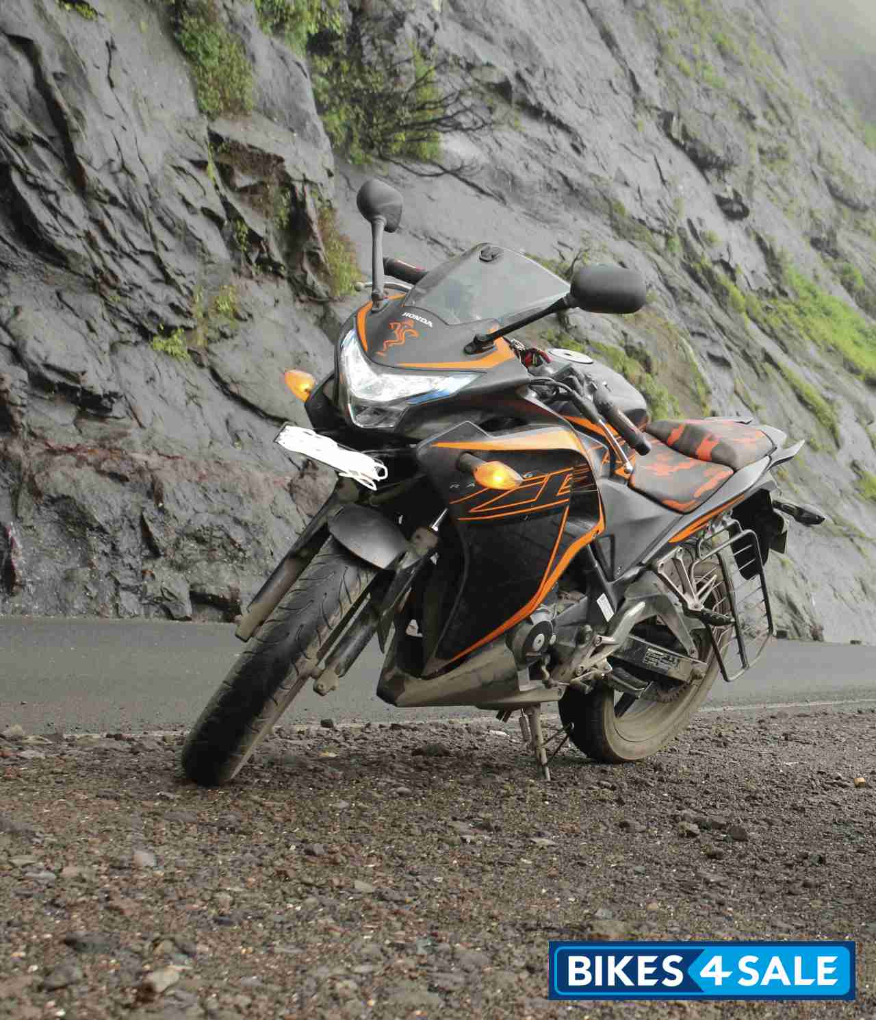 Mat Axis Gray Metall Honda CBR 250R ABS