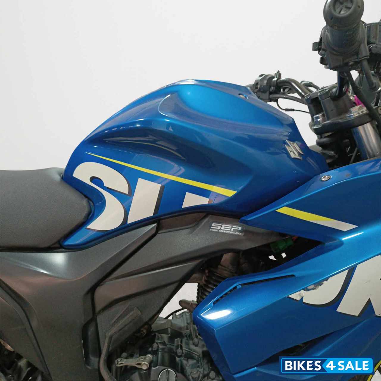 Suzuki Gixxer SF