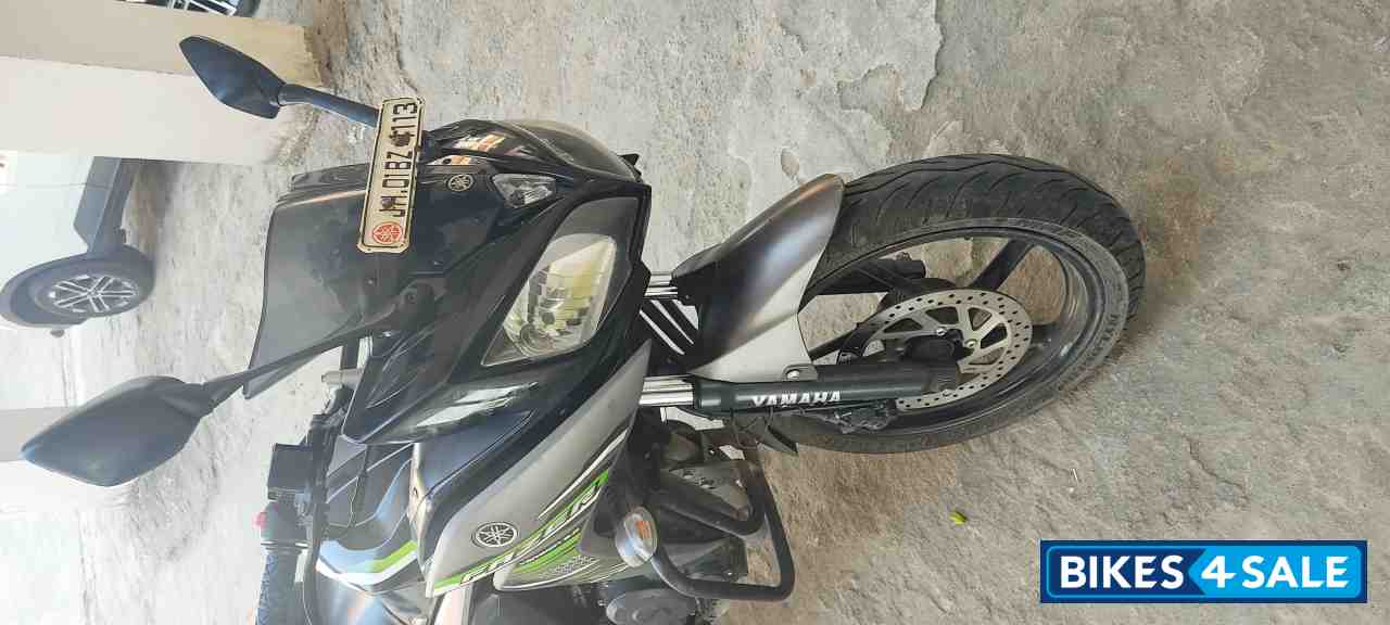 Black And Grey Yamaha Fazer FI V2