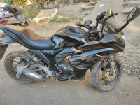 Gl. Sparkle Black Suzuki Gixxer SF
