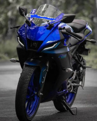 Yamaha R15 V4
