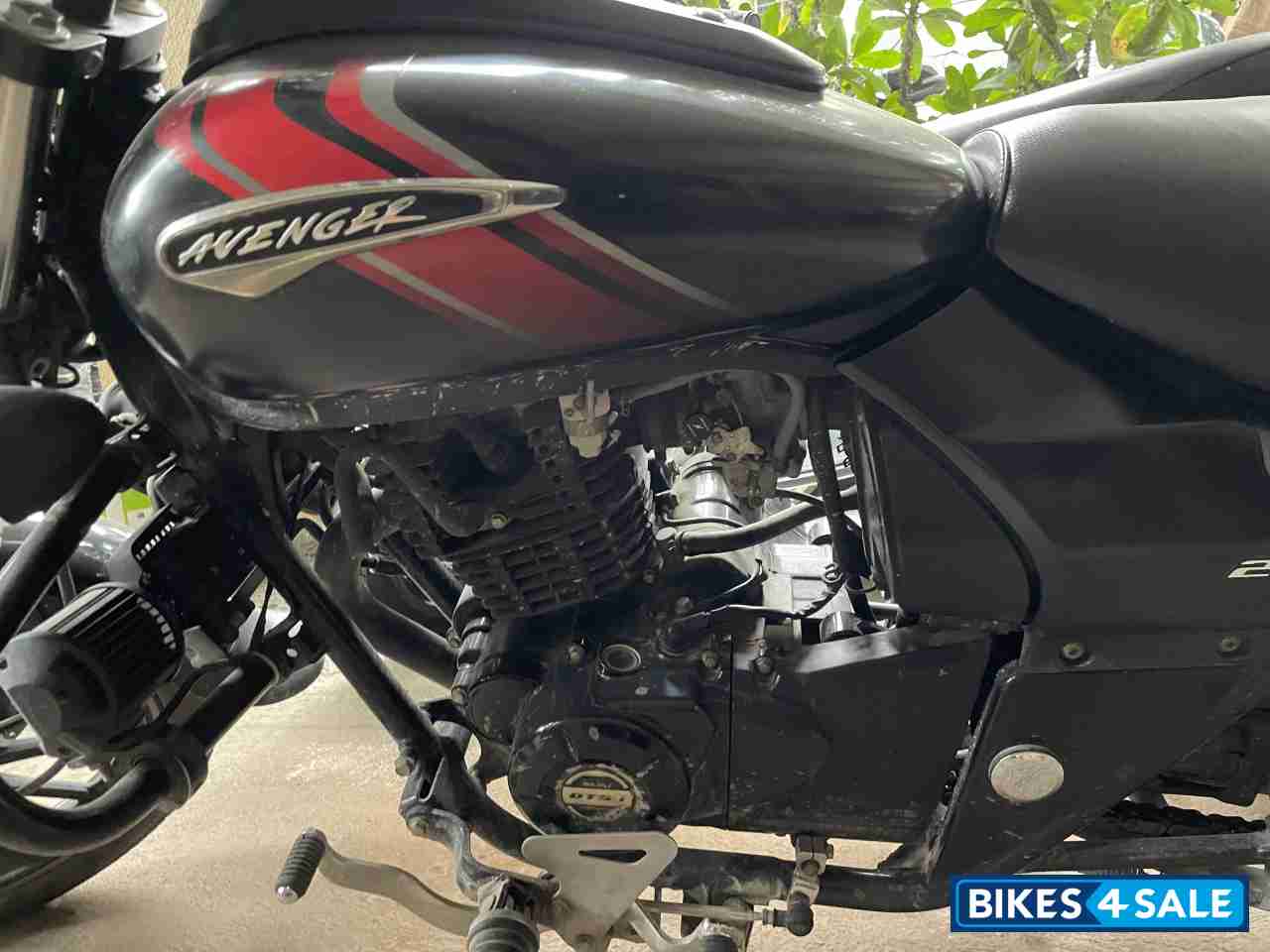 Bajaj Avenger Street 220