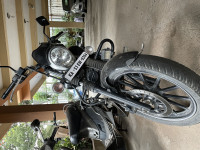 Bajaj Avenger Street 220
