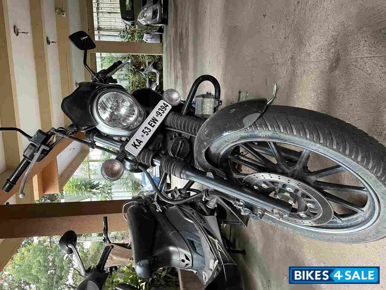 Bajaj Avenger Street 220