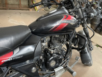Bajaj Avenger Street 220