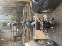 Black Royal Enfield Thunderbird 350