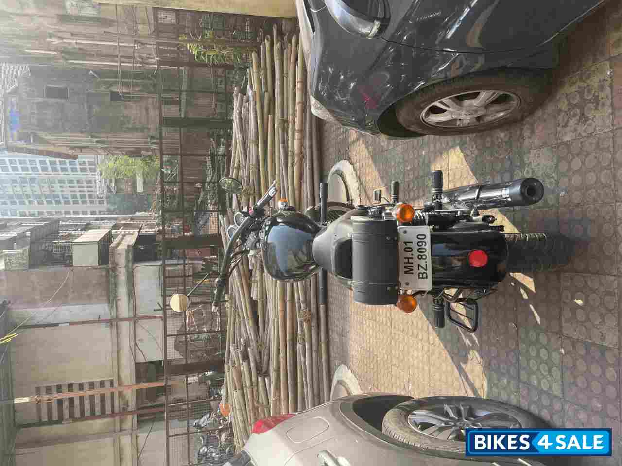 Black Royal Enfield Thunderbird 350 Black Royal Enfield Thunderbird 350