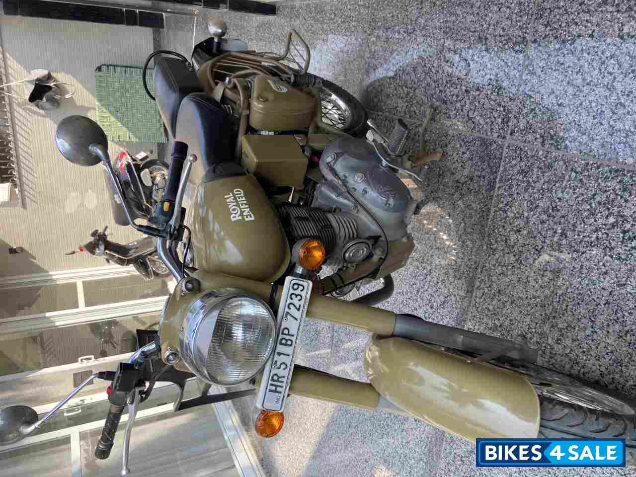 Royal Enfield Classic 500