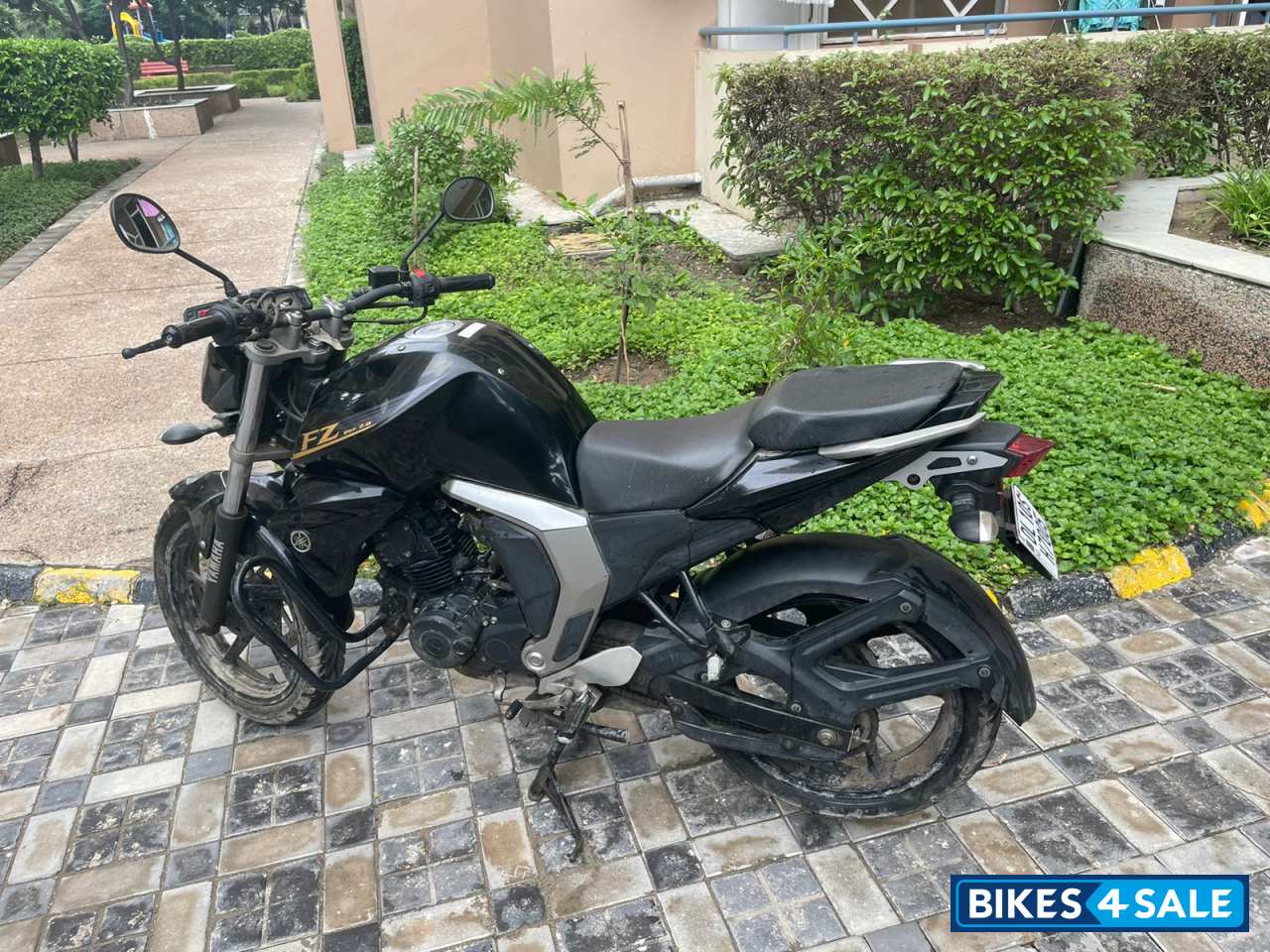 Yamaha FZ FI V2