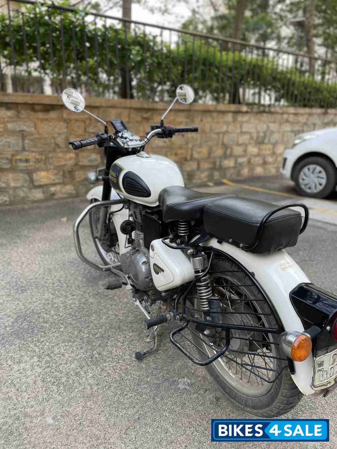 Royal Enfield Classic 350 Royal Enfield Classic 350