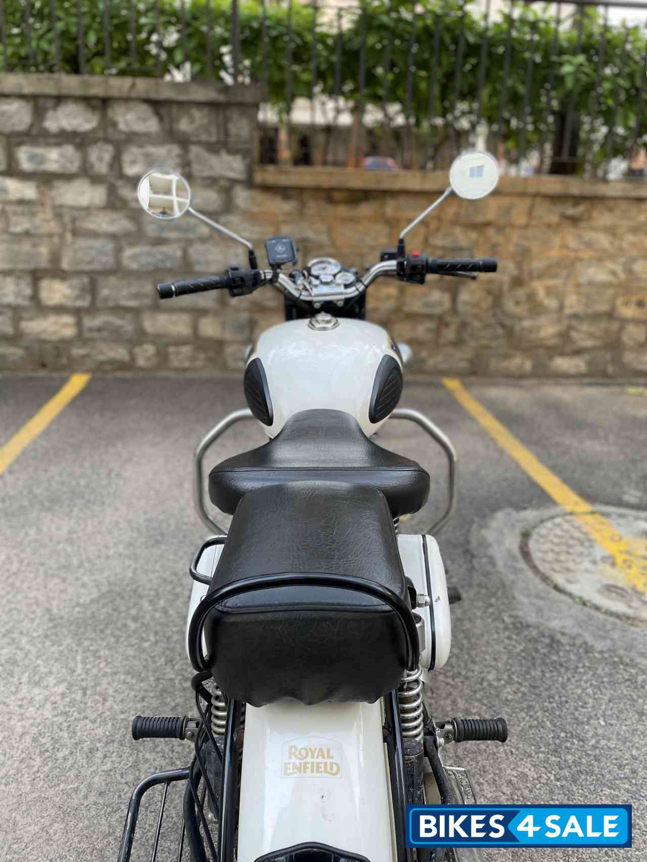 Royal Enfield Classic 350 Royal Enfield Classic 350