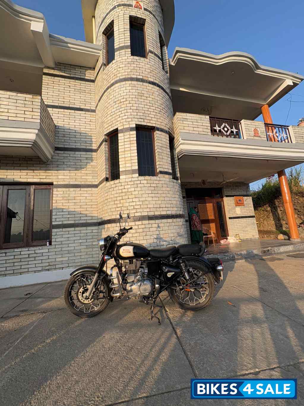 Black Royal Enfield Classic 350