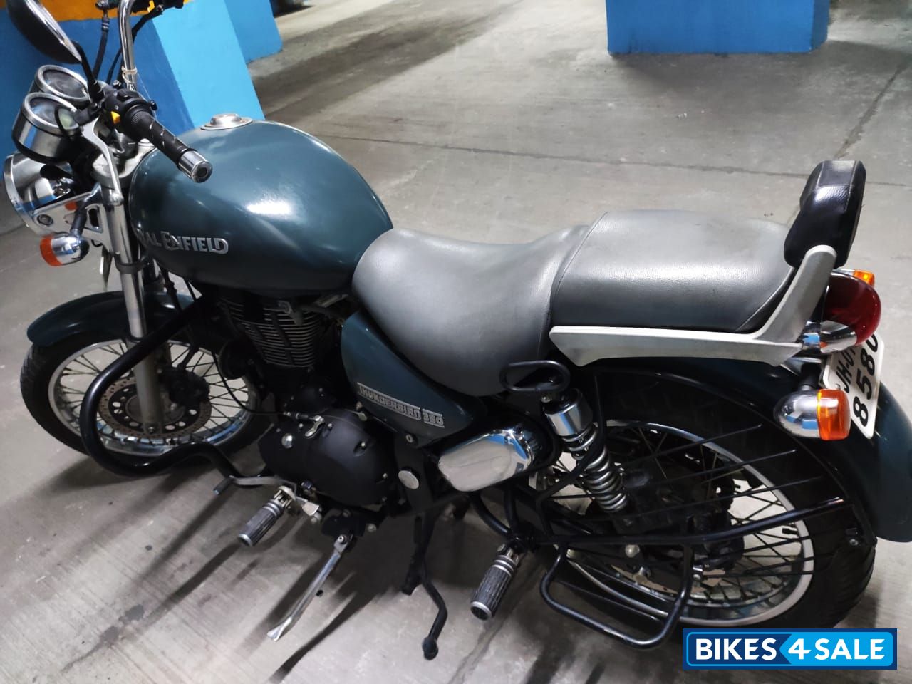 Asphalt Royal Enfield Thunderbird 350