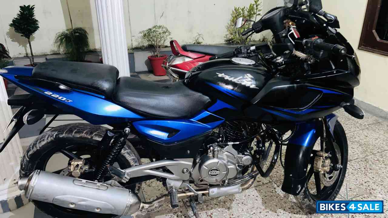 Black Blue Bajaj Pulsar 220F