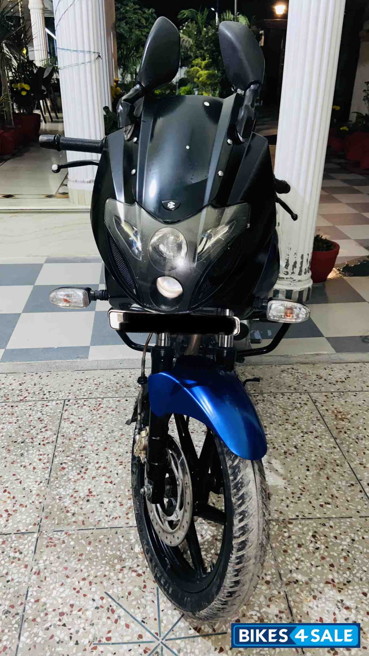 Black Blue Bajaj Pulsar 220F Black Blue Bajaj Pulsar 220F
