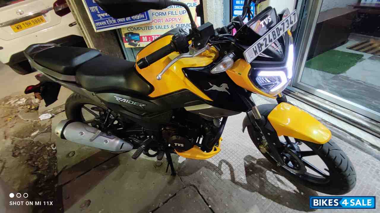 Fierry Yellow TVS Raider 125 Fierry Yellow TVS Raider 125