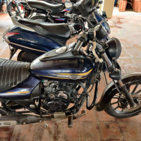 Black Bajaj Avenger Street 150