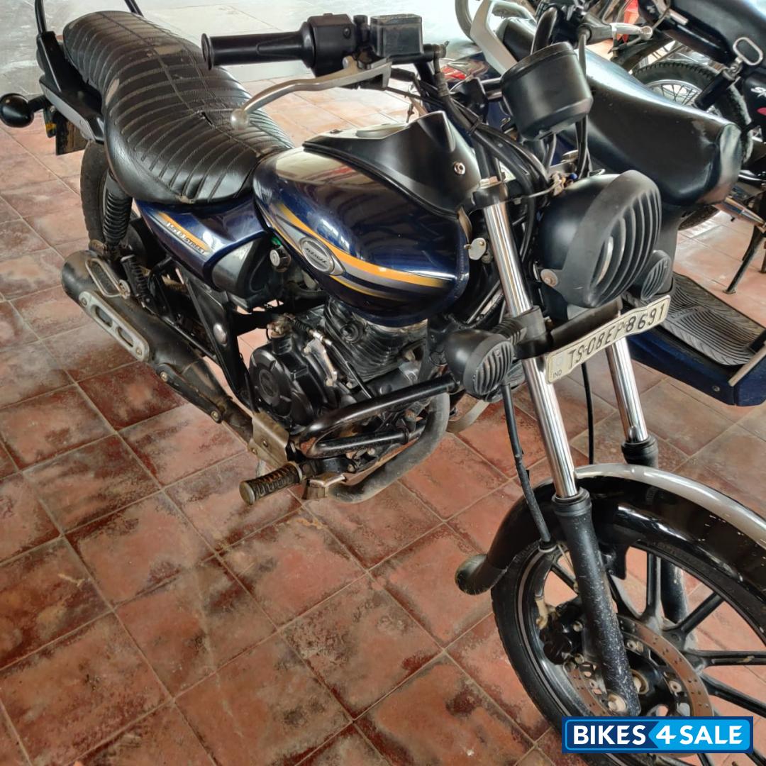 Black Bajaj Avenger Street 150 Black Bajaj Avenger Street 150
