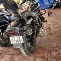 Black Bajaj Avenger Street 150