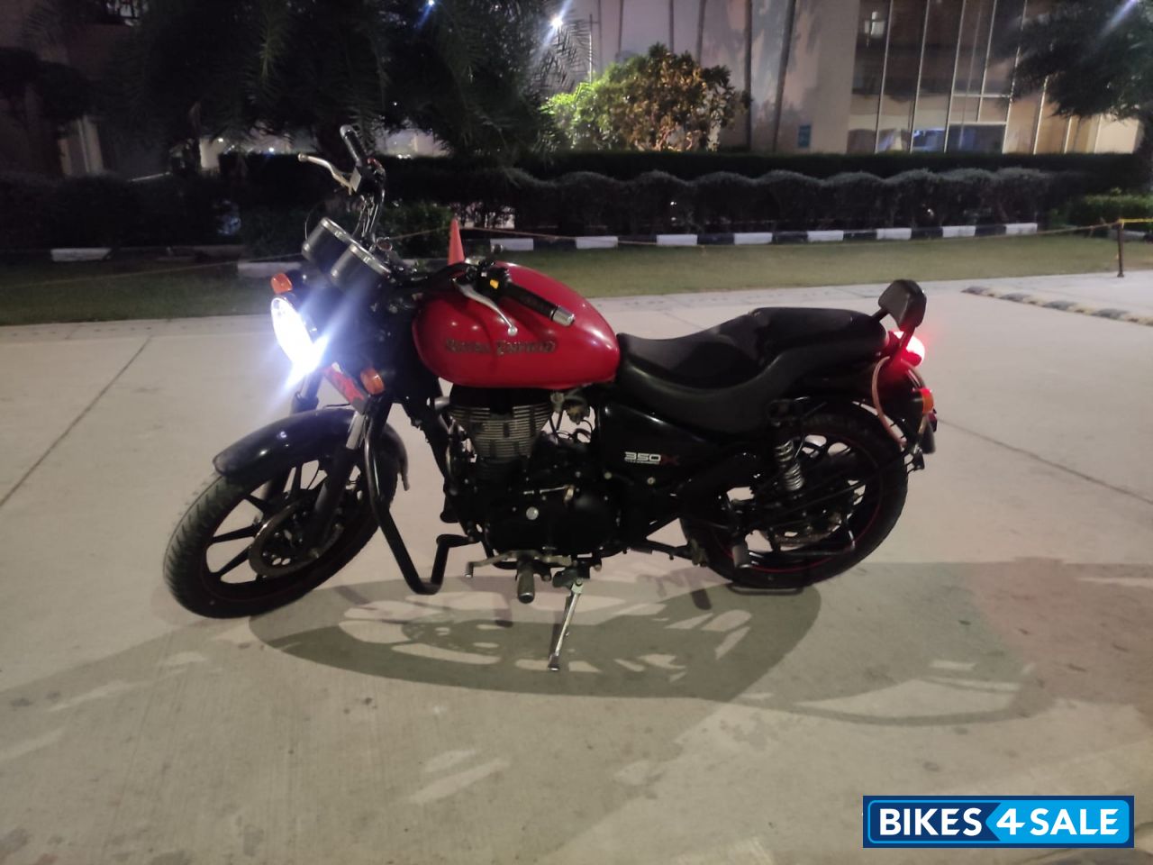 Red& Black Royal Enfield Thunderbird X 350