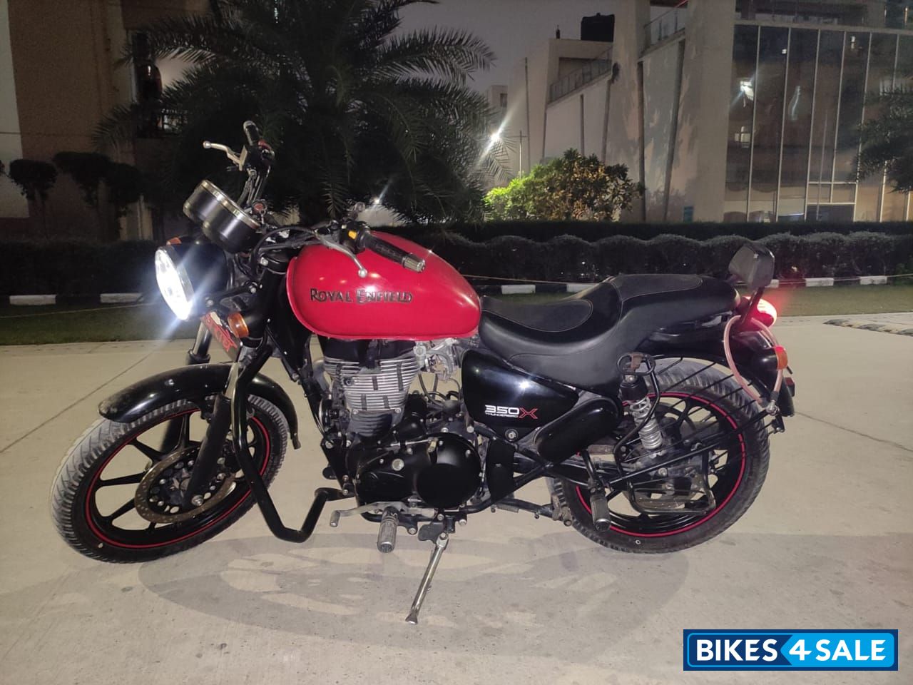 Red& Black Royal Enfield Thunderbird X 350