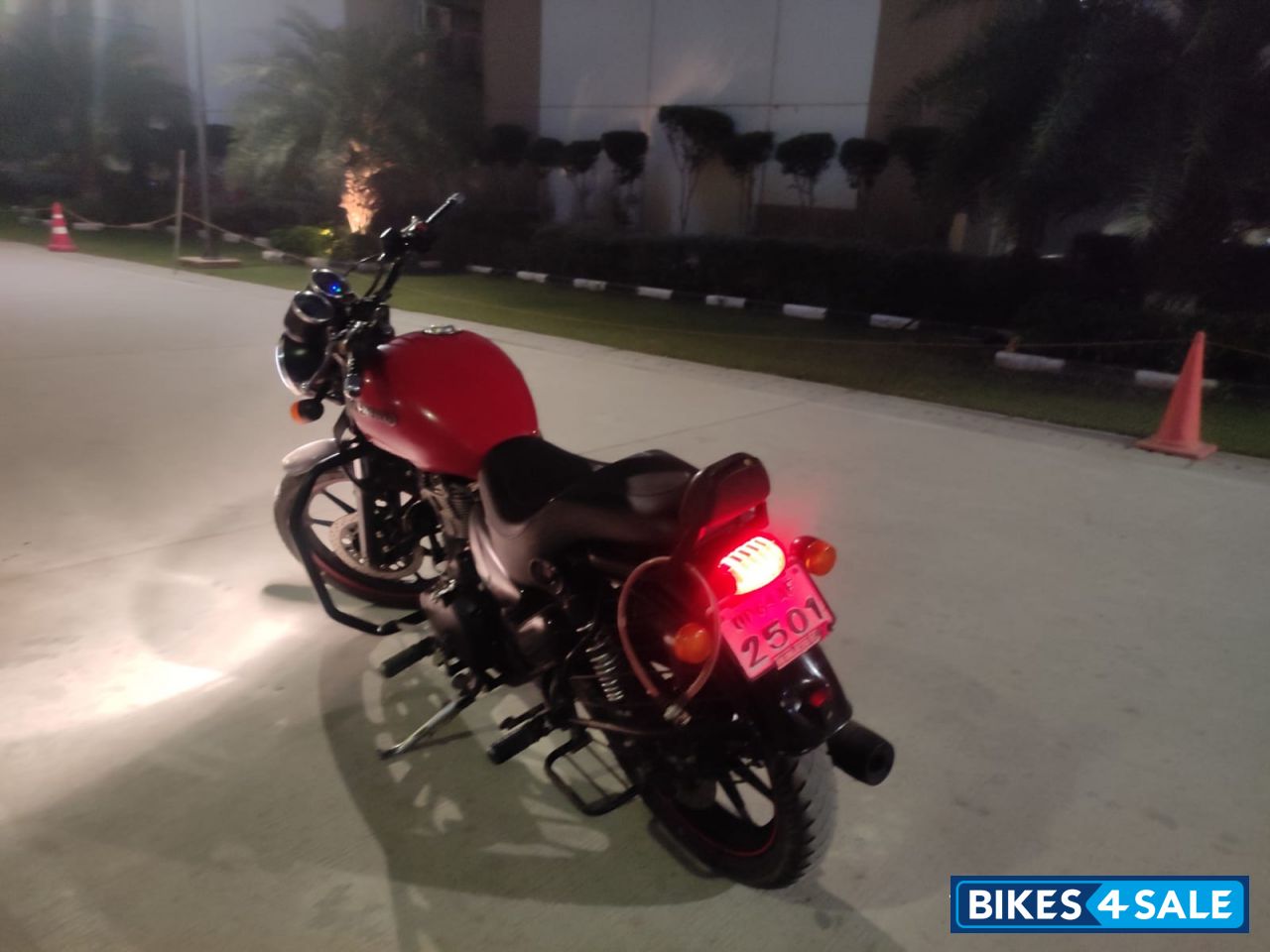 Red& Black Royal Enfield Thunderbird X 350