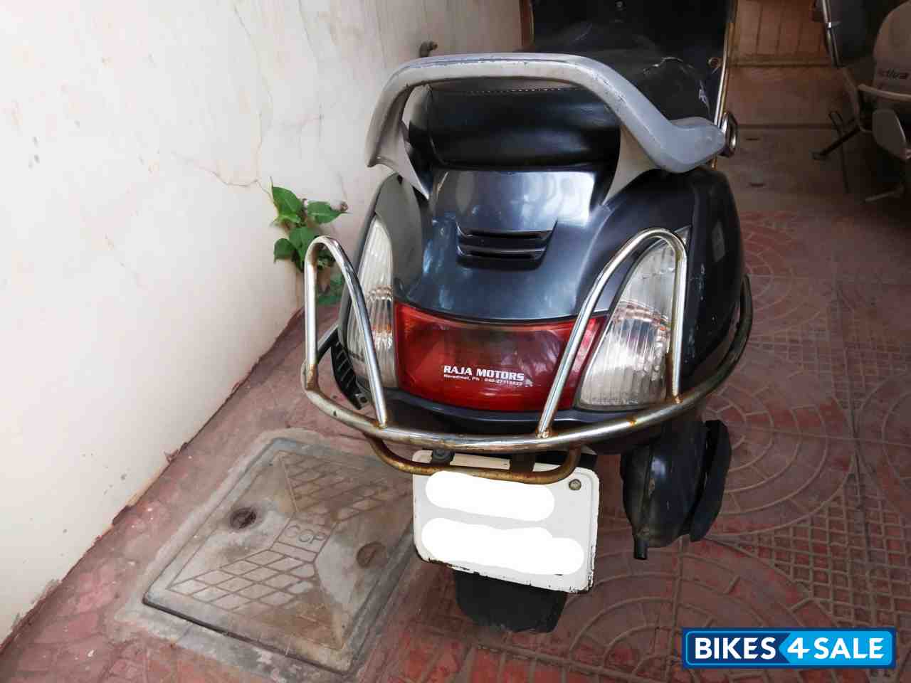 Grey Honda Activa