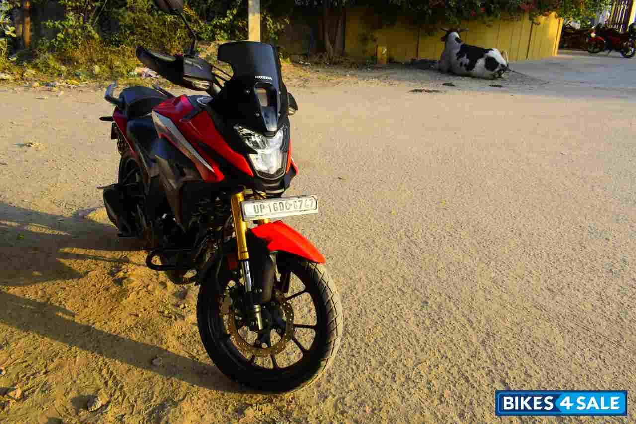 Red Black Honda CB200X