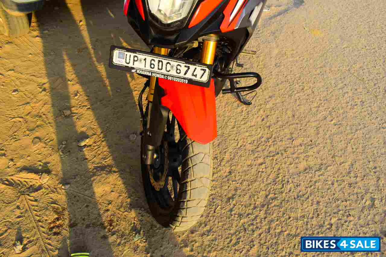 Red Black Honda CB200X