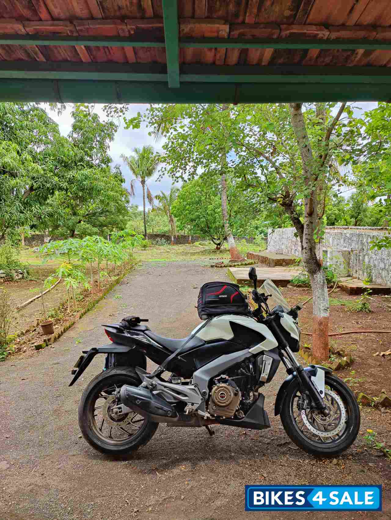 Bajaj Dominar 400 Disc