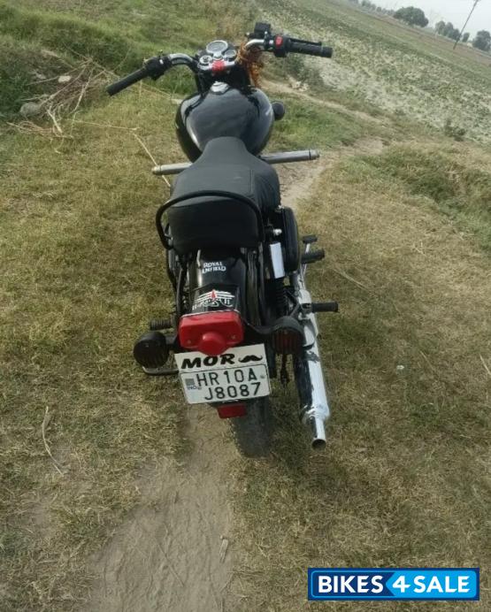 Black Royal Enfield Bullet 350
