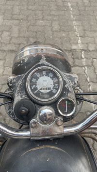 Black Royal Enfield Bullet Deluxe 350