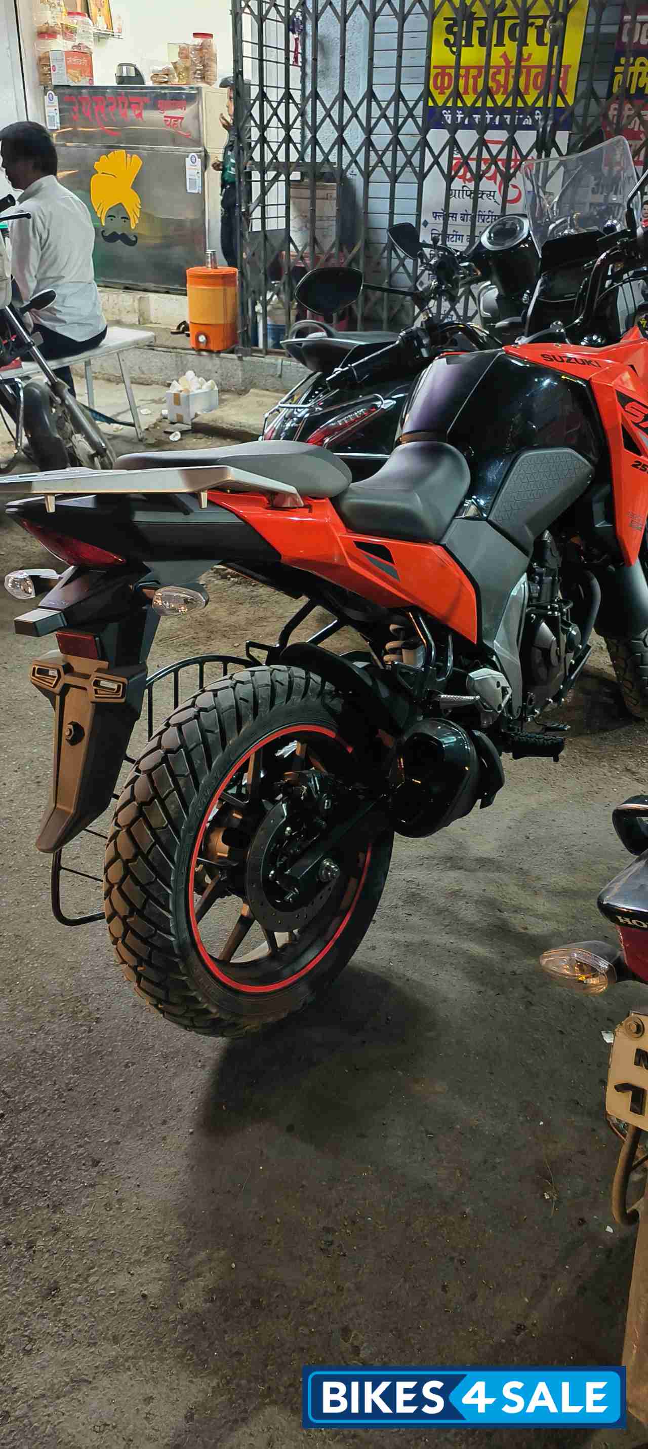 Orenge Suzuki V-Strom 250