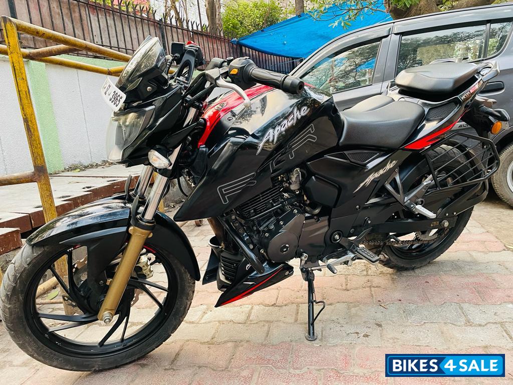 TVS Apache RTR 200 4V