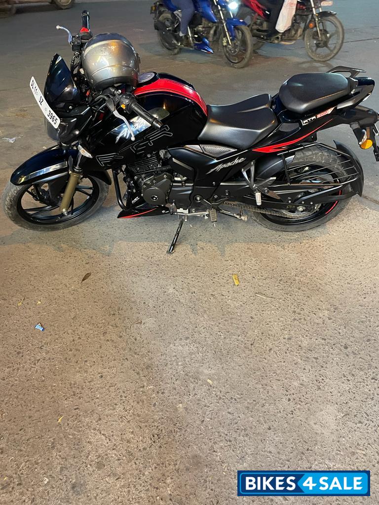 TVS Apache RTR 200 4V