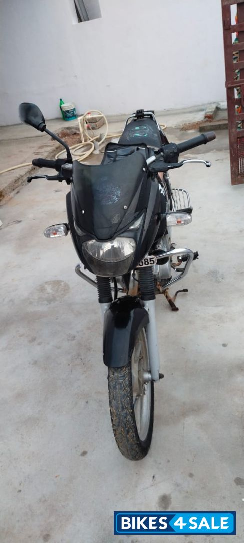 Ebony Black Bajaj Pulsar 150