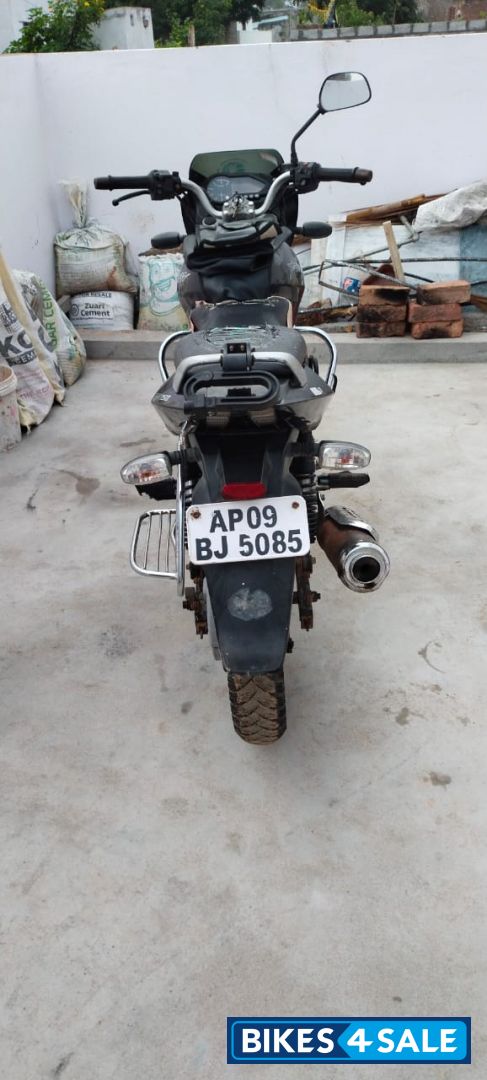 Ebony Black Bajaj Pulsar 150