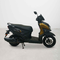 Yamaha Cygnus Ray ZR