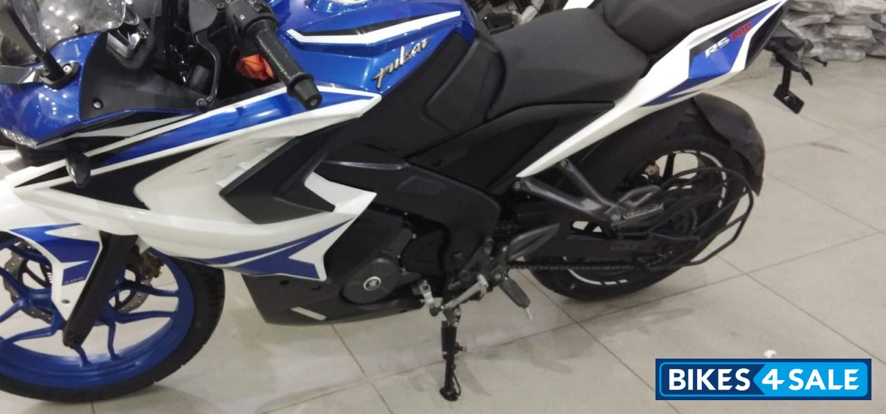 Racing Blue Bajaj Pulsar RS 200 ABS