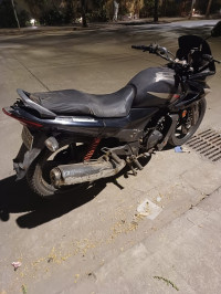 Black Hero Karizma R