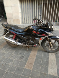 Black Hero Karizma R