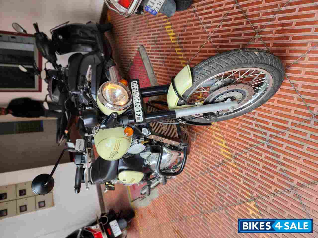 Lumos Lime Jawa forty two Dual Channel ABS Lumos Lime