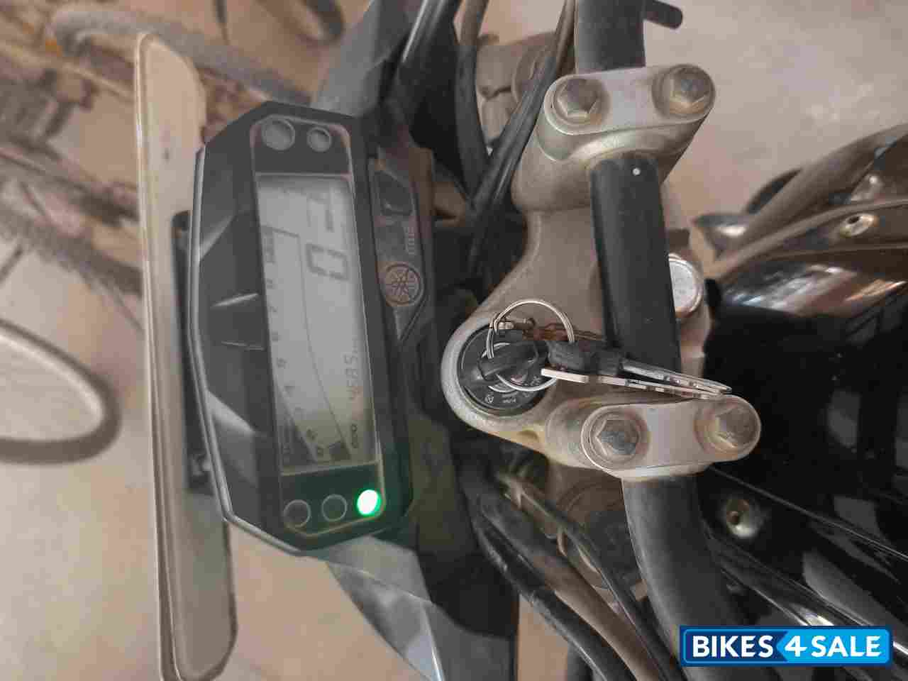 Black Yamaha FZ FI V2 Black Yamaha FZ FI V2