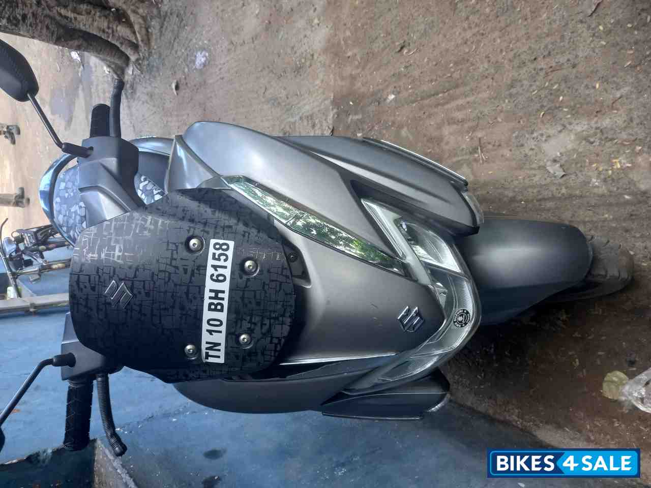 Suzuki Burgman Street