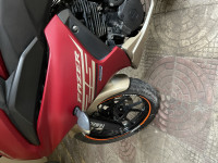 Matte Red Yamaha Fazer 25