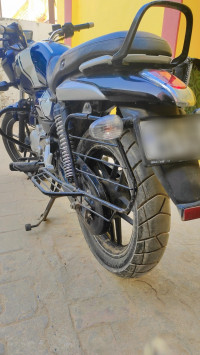 Bajaj V15