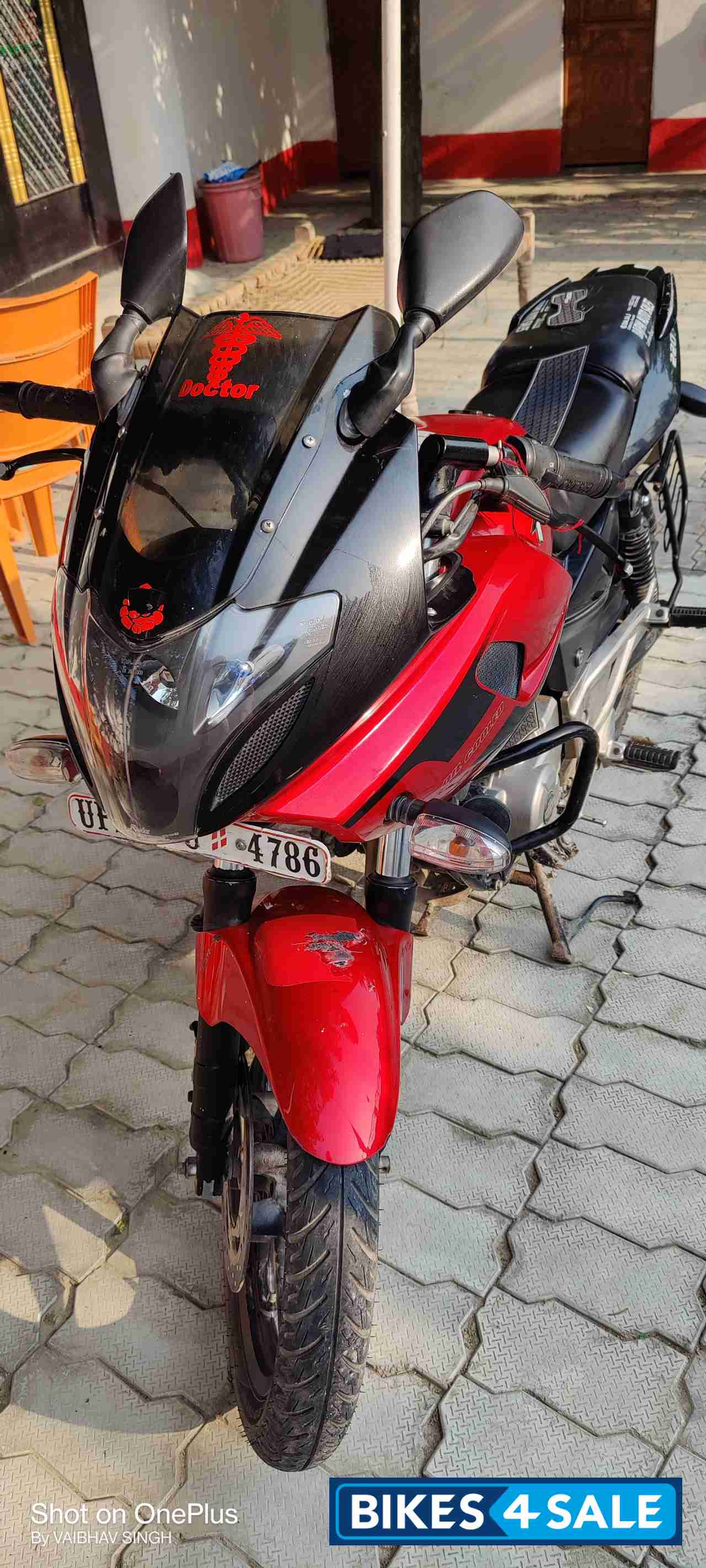 Bajaj Pulsar 220 DTSFi