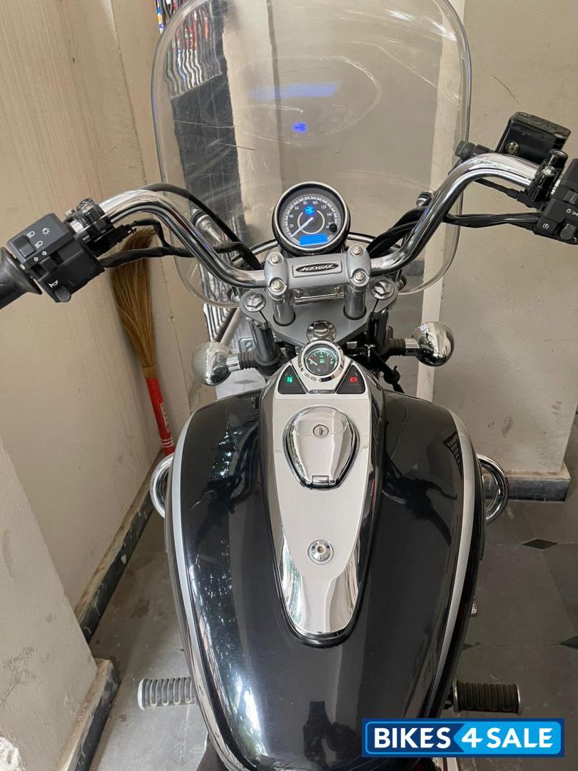 Bajaj Avenger Cruise 220